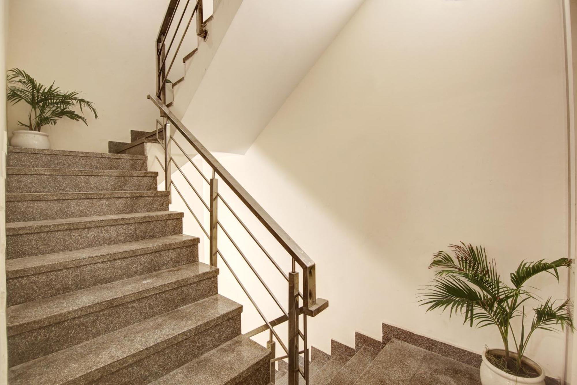 Limewood Stay - Fortis Hospital Gurgaon Buitenkant foto