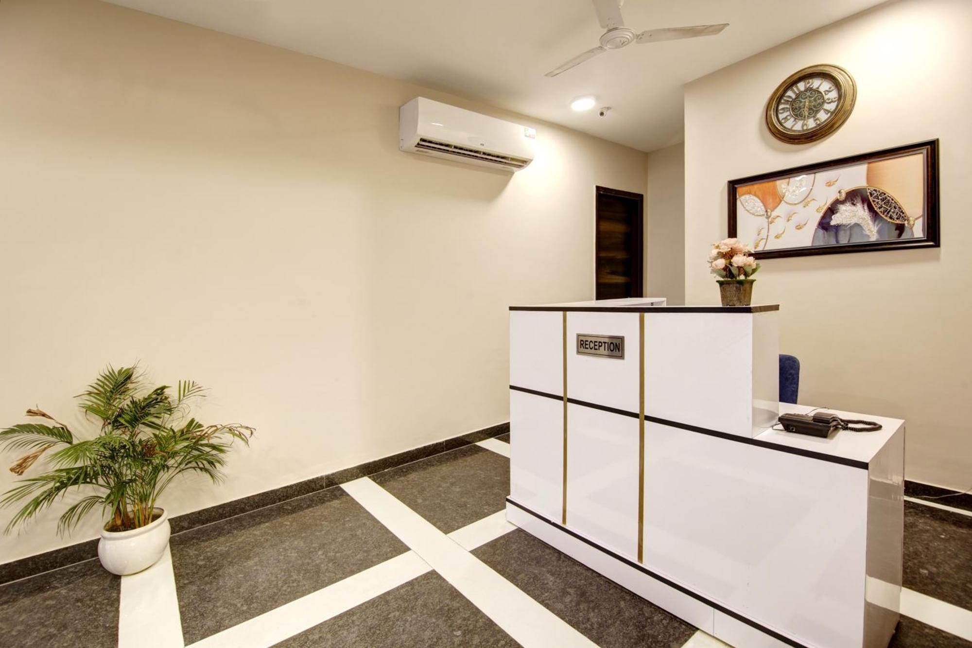 Limewood Stay - Fortis Hospital Gurgaon Buitenkant foto
