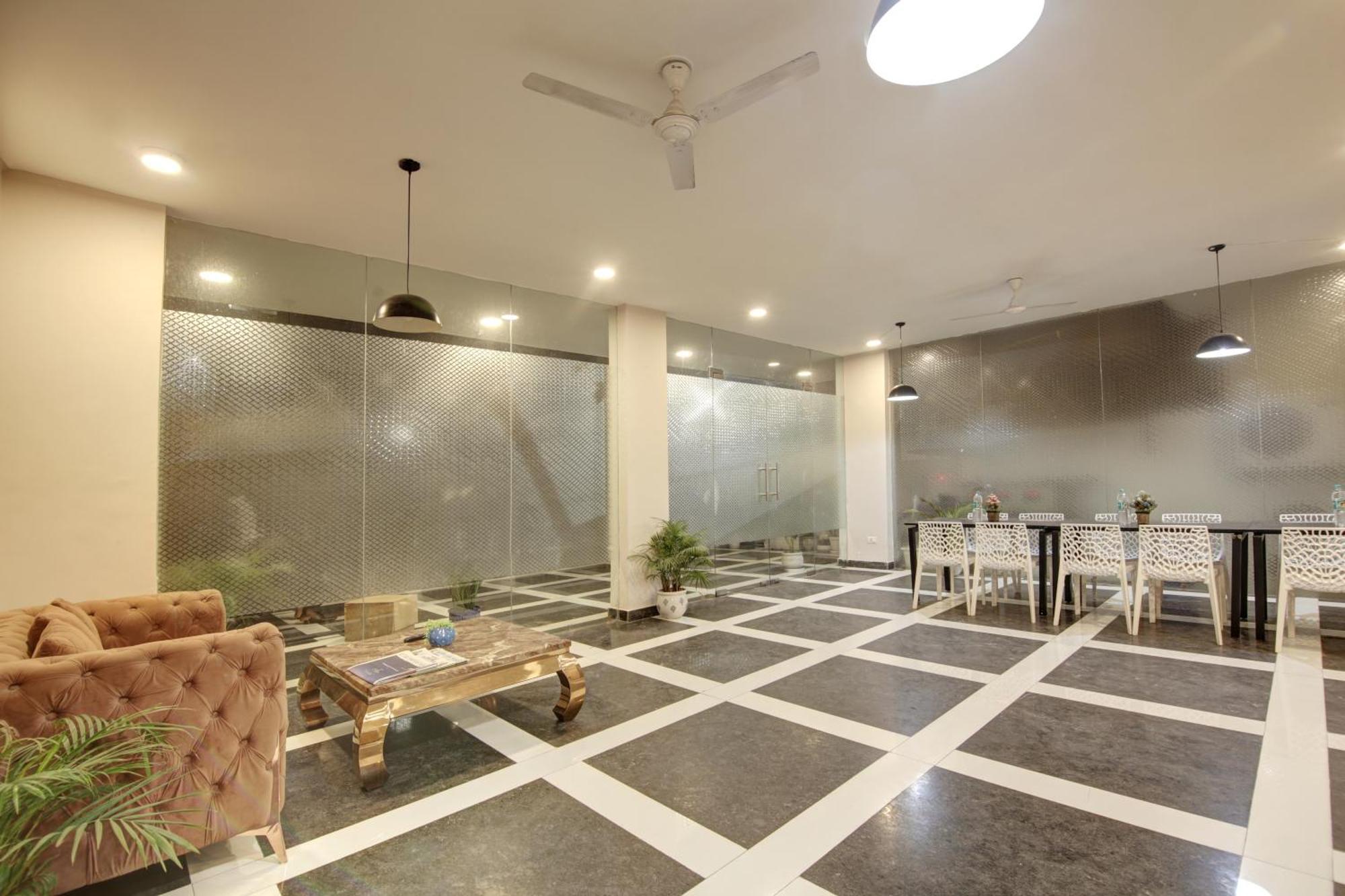 Limewood Stay - Fortis Hospital Gurgaon Buitenkant foto