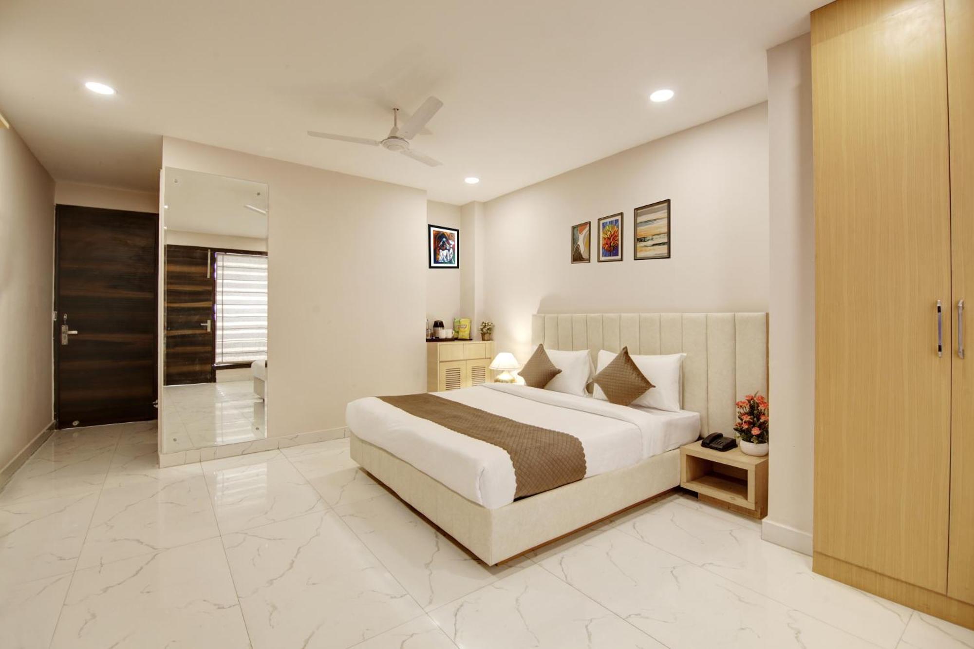 Limewood Stay - Fortis Hospital Gurgaon Buitenkant foto