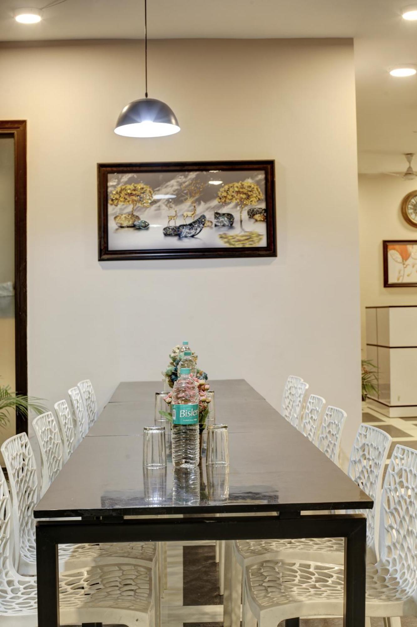 Limewood Stay - Fortis Hospital Gurgaon Buitenkant foto