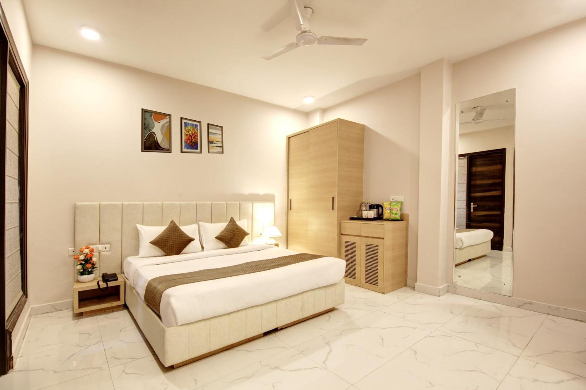 Limewood Stay - Fortis Hospital Gurgaon Buitenkant foto
