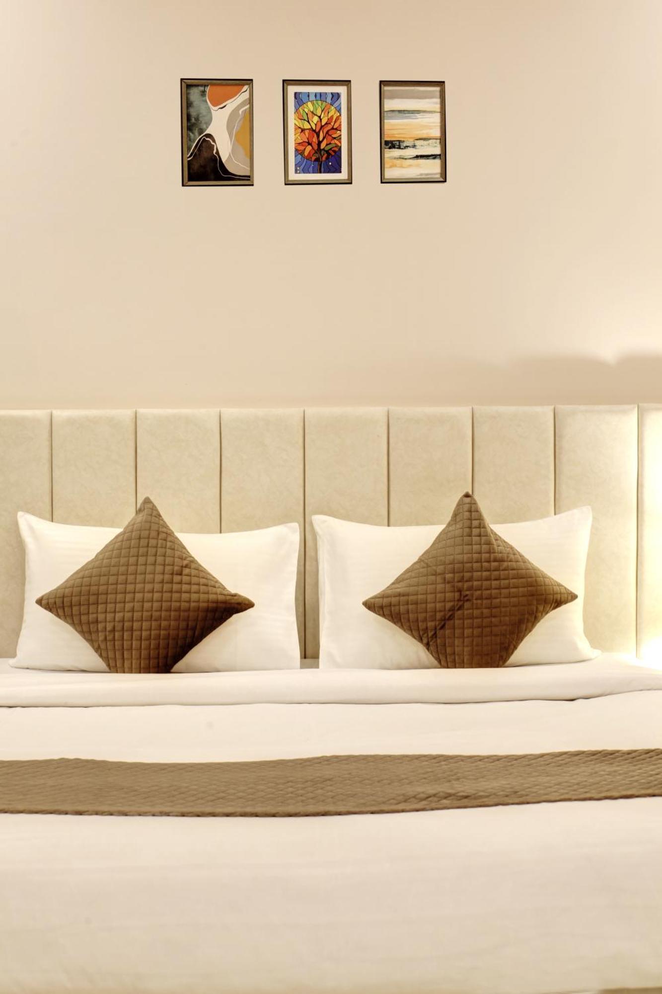 Limewood Stay - Fortis Hospital Gurgaon Buitenkant foto